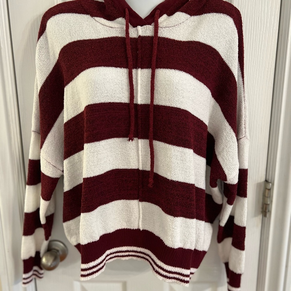 ODDY Women's Striped Hooded Sweater - Maroon and White